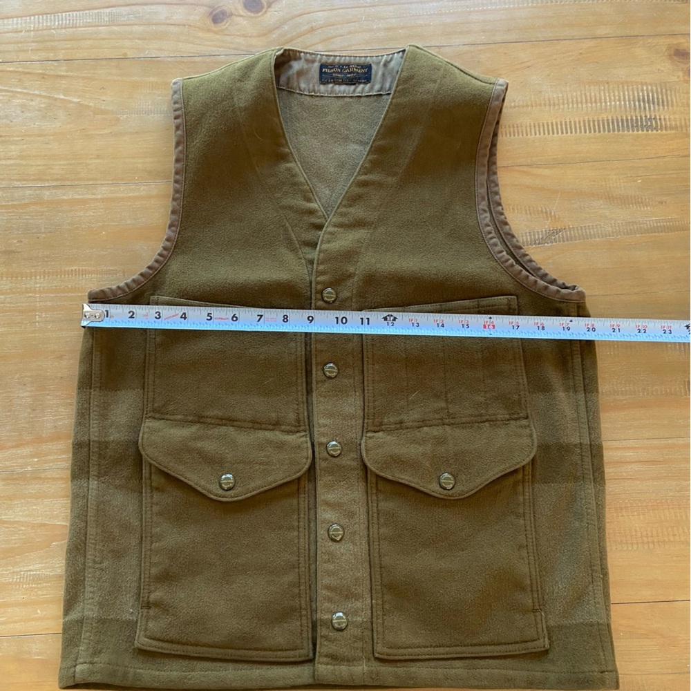 Filson Beartooth Vest - Picture 5 of 5